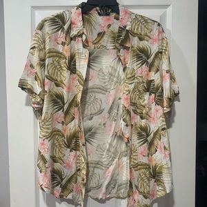 Ardene Hawaiian Print Button Down 🌺